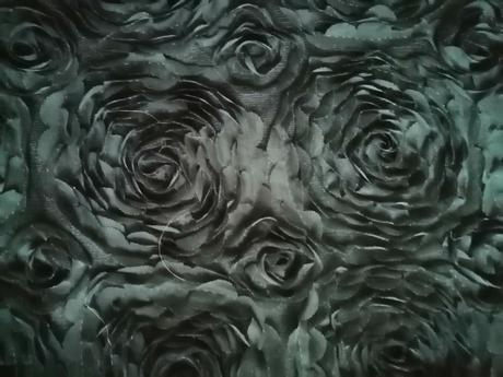 Pohodlné malé čierne v40, veľmi pružné, 40