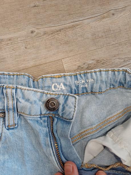 Široké rifle, c&a,134