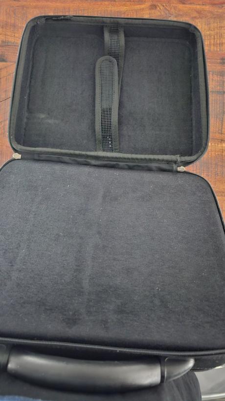 Univerzálny malý kufrík. veľký kozmetický kufor,