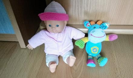 Bábika + kravička, 