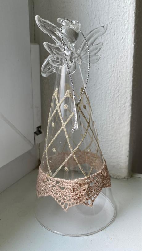 Sklenený anjel 16 cm, 