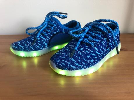 Svietiace topánky, 26