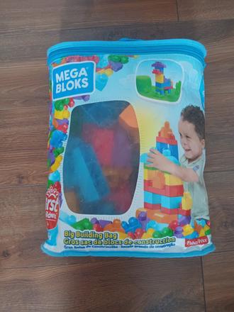 Plastová stavebnica,