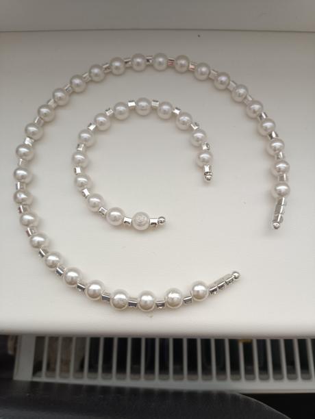 Náhrdelnik a náramok,