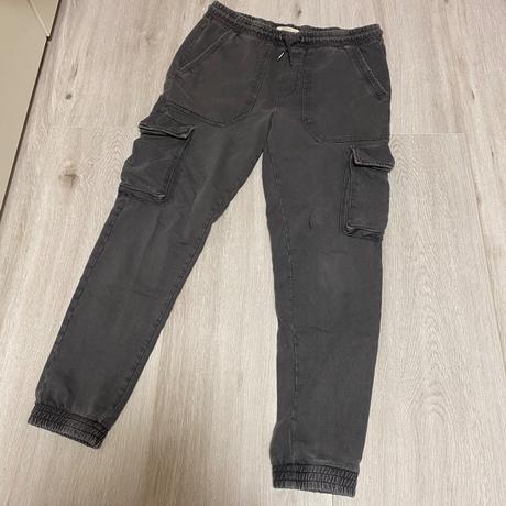 Kapsáče reserved, reserved,164