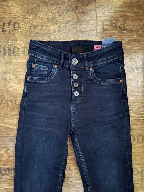 Tmavomodré elastické skinny rifle, takko,134