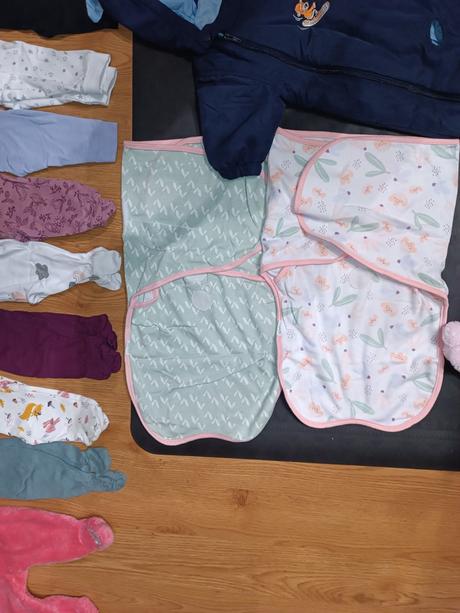 85 ks dievčatko mix oblečenia od narodenia, 50–62