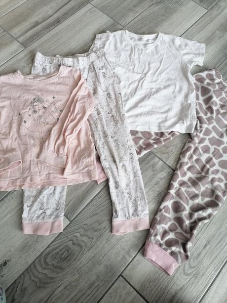 Pyžamka 104/110, 104