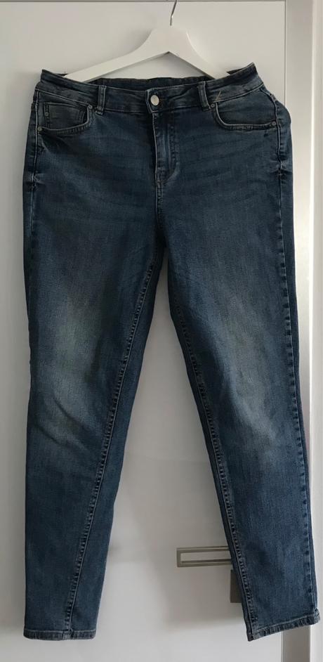 Džínsy, reserved,38