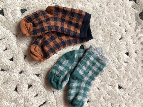 2 pary kockovanych ponožiek, reserved,19