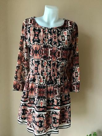 Krasne šaty /3e, atmosphere,40