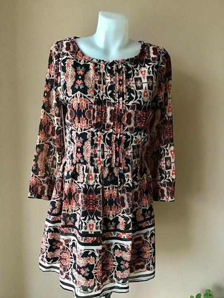 Krasne šaty /3e, atmosphere,40