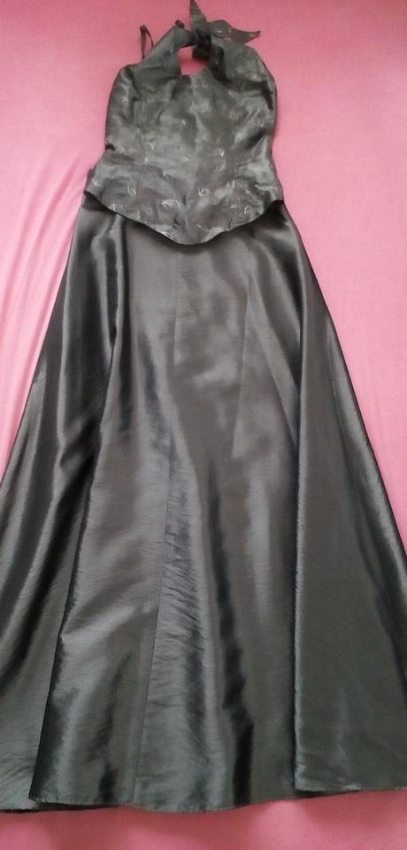 Spoločenské šaty, 36