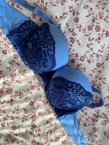 Podprsenka s výstužou, 75d