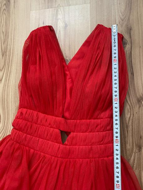 Spoločenské šaty zn. asos, 32