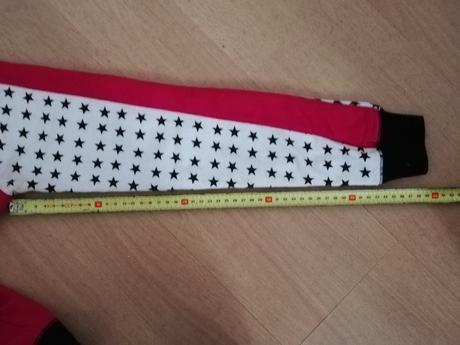 Mikina s hviezdickami, gate,158