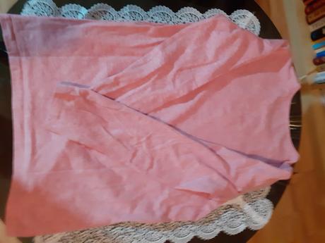 Dievcensky bledoruzovy pulover s napisom happy, 140