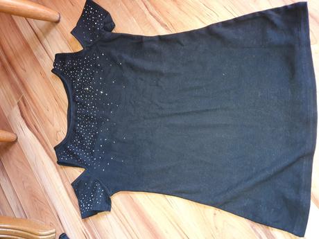 Pekne zaujímavé tričko xs s, xs