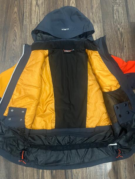 Lyžiarska vezrovka, 152