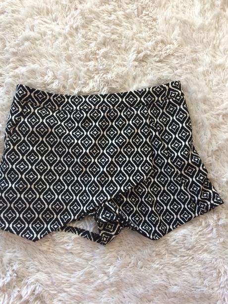 Zaujímavé kraťase, amisu,s