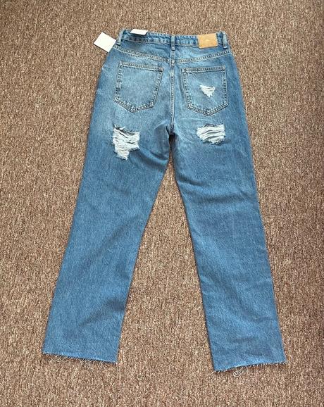 Roztrhané džínsy z1975 s vysokým pasom, zara,40 / l