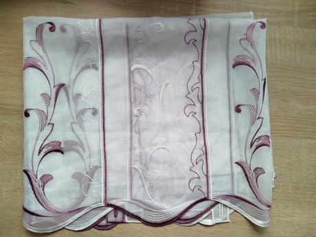 2x vyšívaná záclona, 