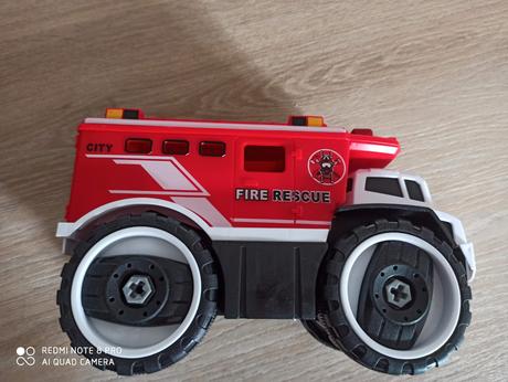 Hračky autá/traktory pre chlapčeka,