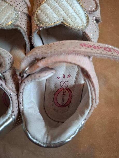 Sandalky dd step, d.d.step,23