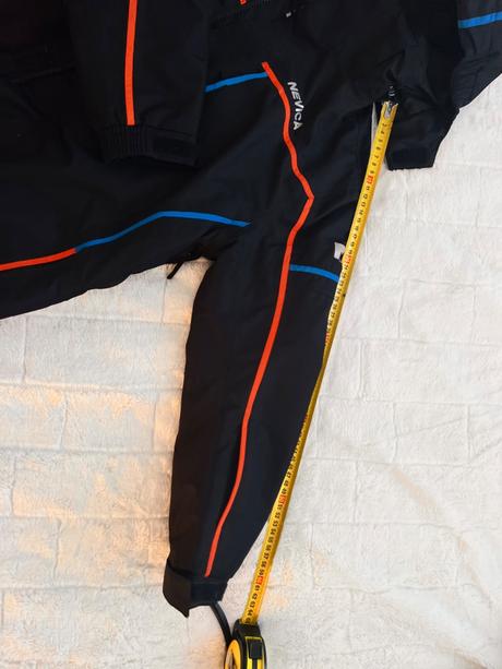 Lyžiarska vetrovka, 152