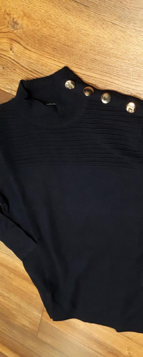 Sveter holy & white vel 36-38-40, m