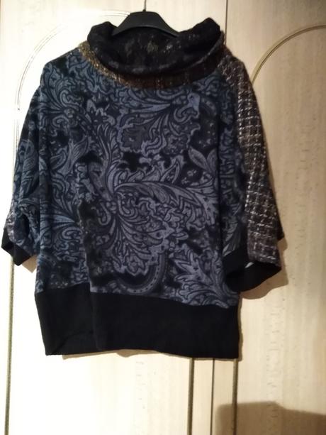 Pulovriky po 0.50 eur, m