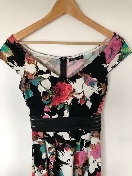 Vystužene šaty 36/38, 38