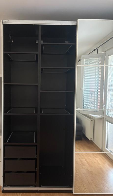Šatníková skriňa ikea,