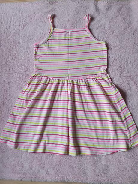 Šaty na ramienka, 104