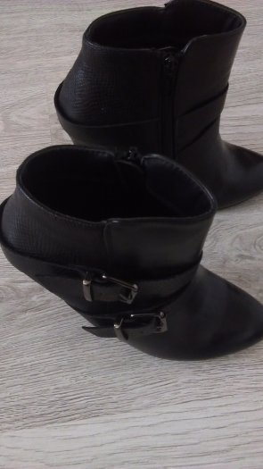 Damske kotnikove cizmicky, 35