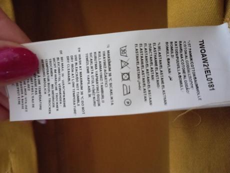 Nenoseny kabátik nový - tenší, úzky sexi, 36