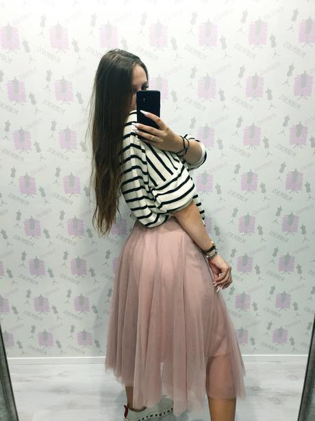 Moderný sveter uni,