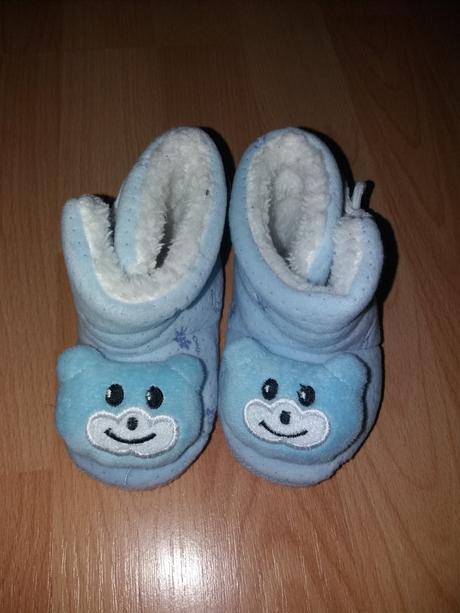 Teplé papučky, 17