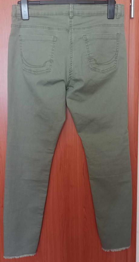 Bledo-zelené rifle, gina,42