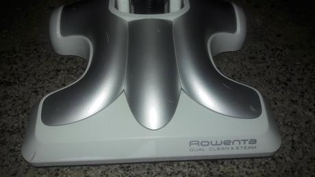 Tyčový vysávač a parný mop roventa,