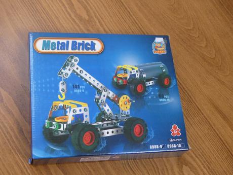 Stavebnica metal brick,