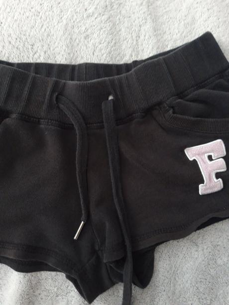 Šortky, fishbone,s