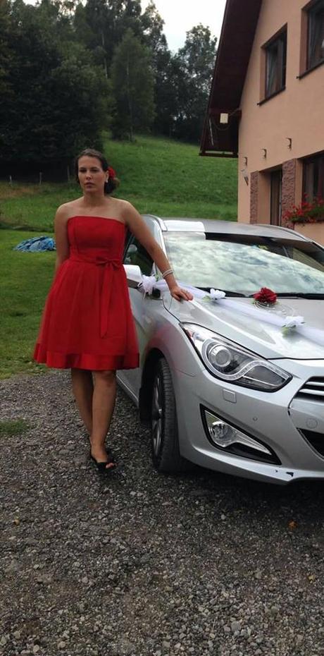 Červené šaty 38, 38