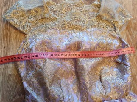 Slávnostné šaty, m