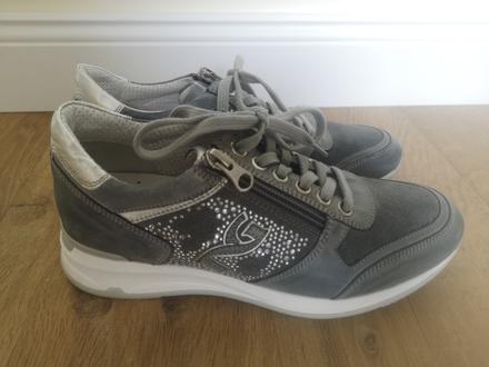 Topanky zn. nero giardini, 36