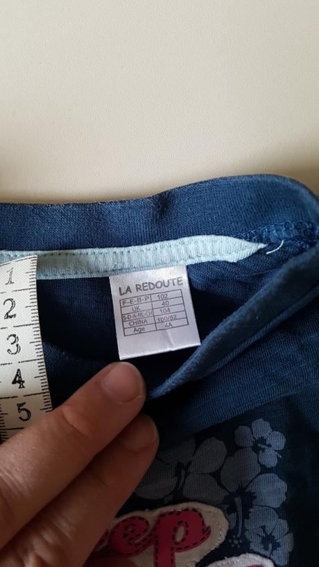 Tenké letné tričko, 104