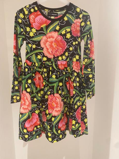 Dievcenske saty desigual, desigual,152