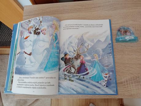 Kniha disney ľadové kráľovstvo(edícia s darčekom), 
