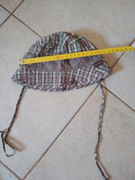 Klobúčik, sterntaler,74