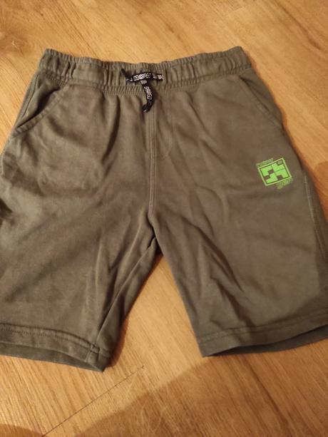 Krátke nohavice, f&f,146
